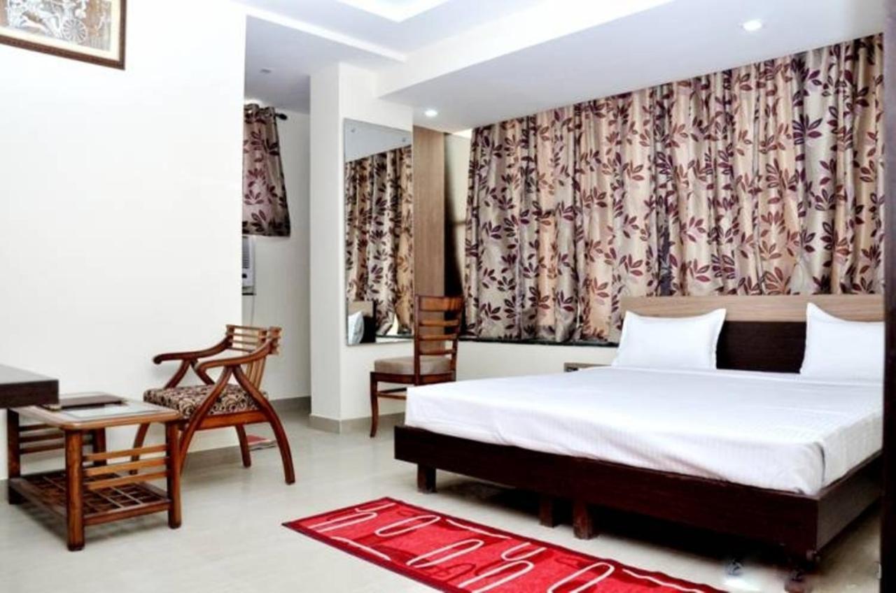 Hotel Radiance Гвалиор Экстерьер фото